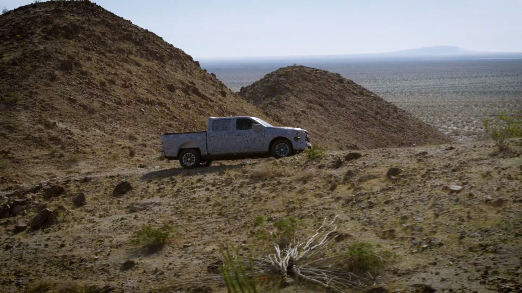 F-150 hybrid v kalifornské poušti